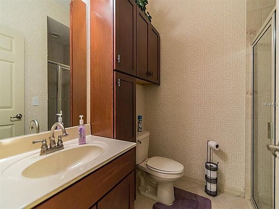 Downstairs Bathroom-1