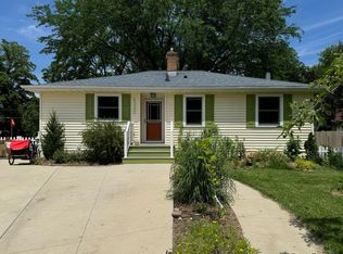5320 Oak Crest Pl, Madison, WI 53705