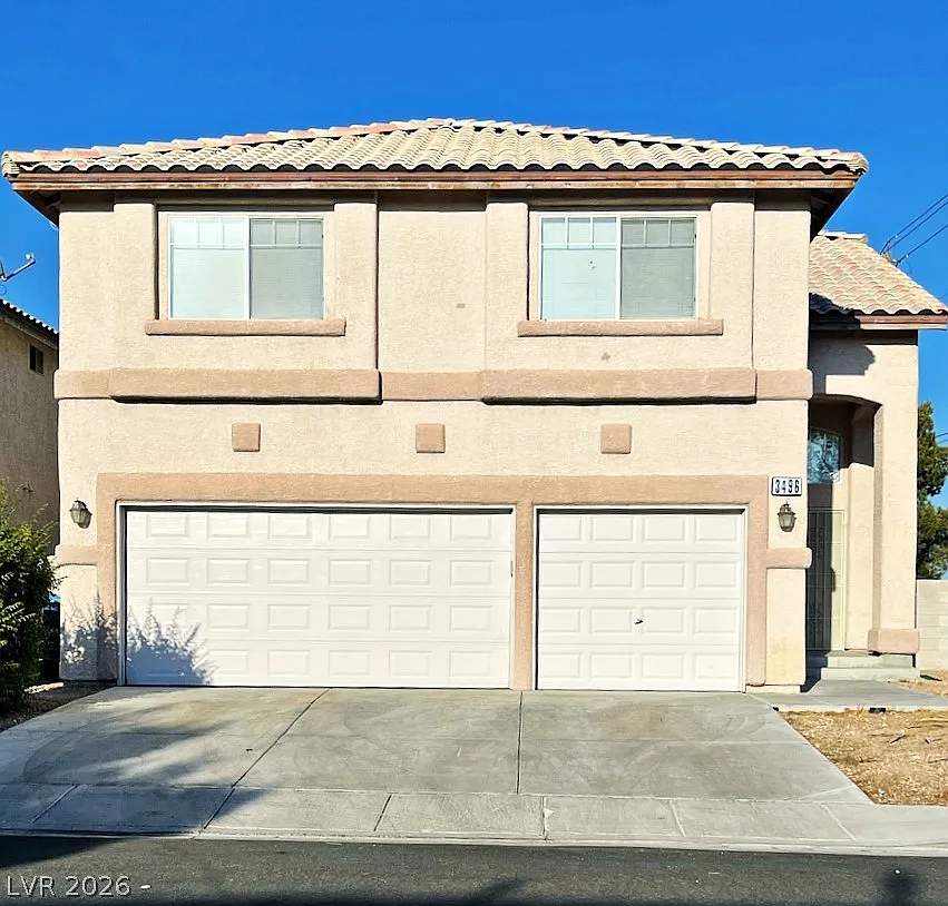 3 bed, 2.5 bath, 2316 sqft, $2,350 — Photo 1