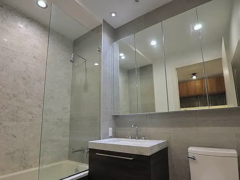 1802 Ocean Ave #1B — Photo 10