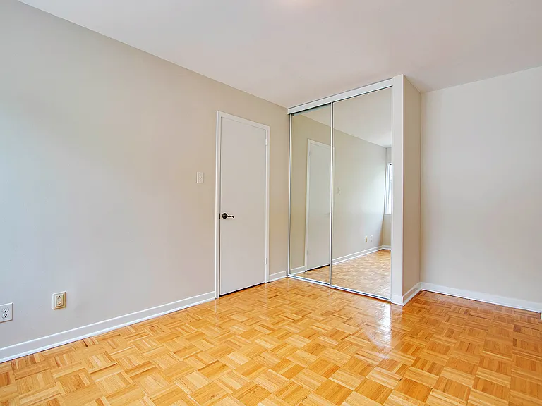 400 Woodsworth Rd #390 — Photo 3