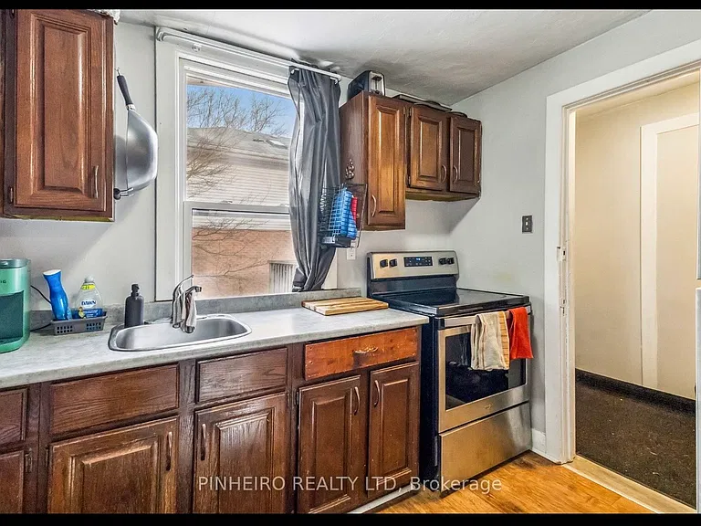 66 Cliftonvale Ave — Photo 3