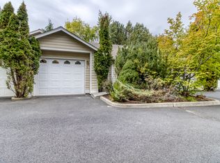 1975 NE Sams Loop APT 3, Bend, OR 97701