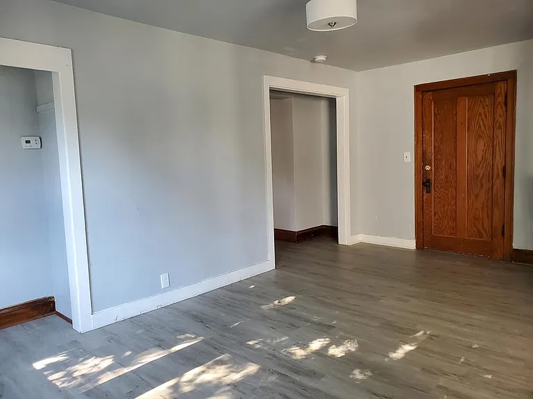 930 Emerald St #2A — Photo 8