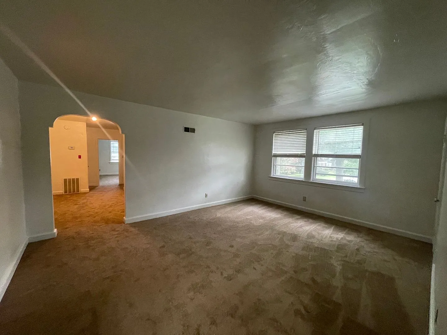 Tyler,W.119 — Photo 4