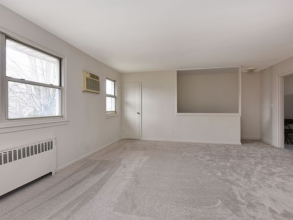 5th image of 26822 81st Ave