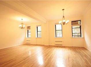 418 E 83rd St, New York, NY 10028