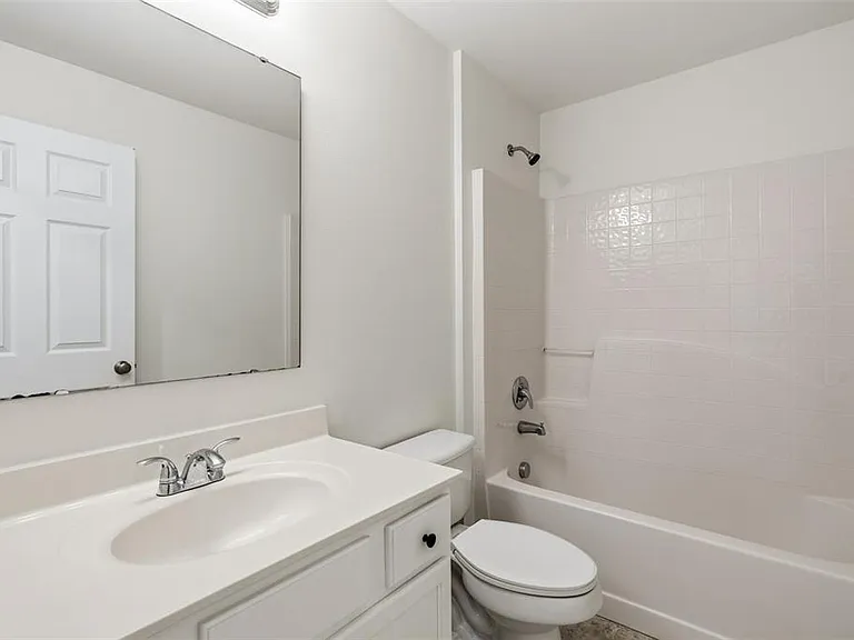 16918 Corner Hill Ct — Photo 18