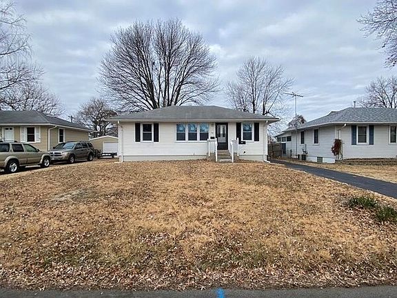 2nd image of 5 Louise Ct