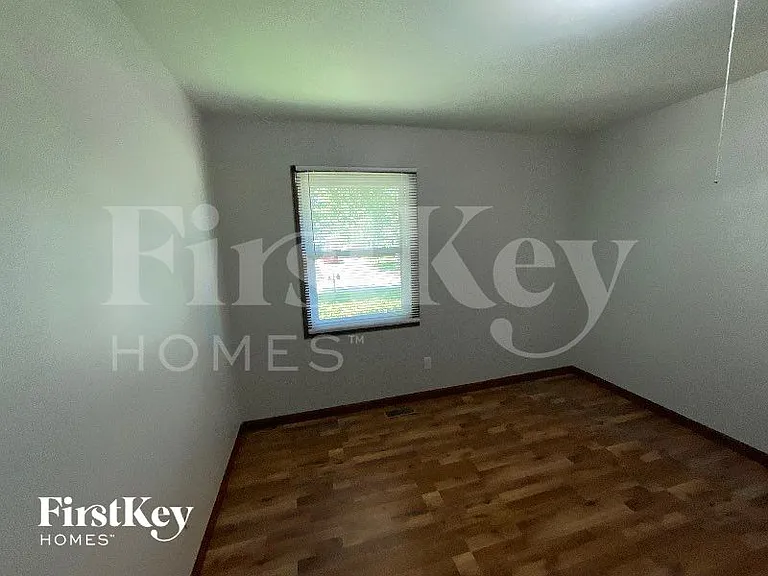 156 Dolores St — Photo 9