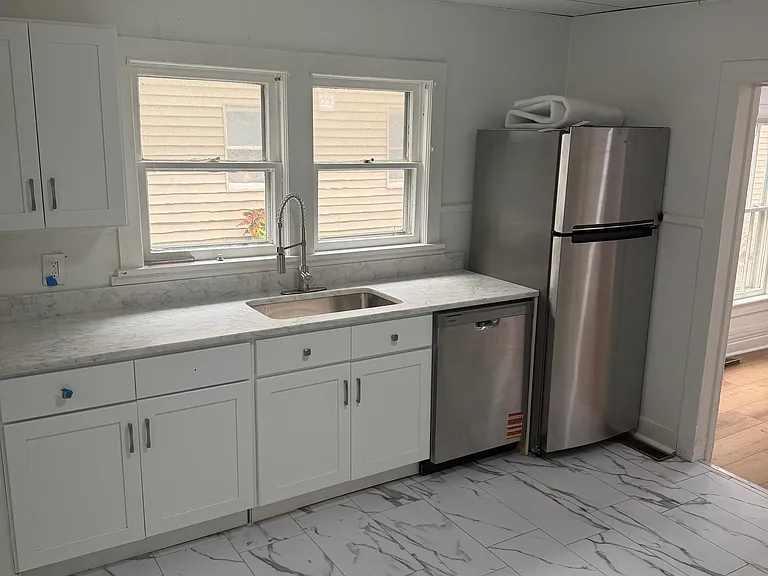 29 Mechanic St #1 — Photo 10