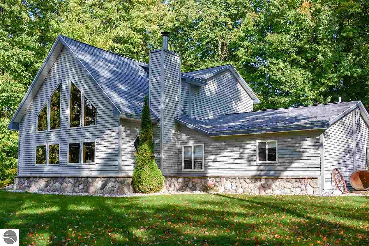 3813 White Birch Dr, Grawn, MI 49637 Zillow