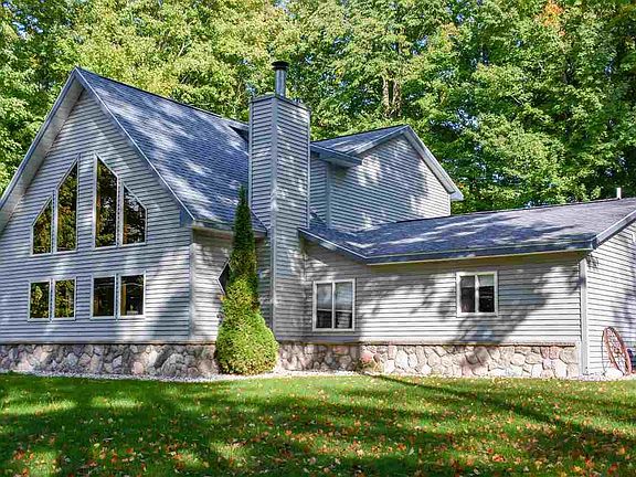 3rd image of 3813 White Birch Dr