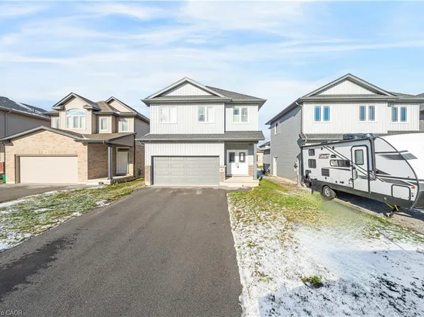 16 Bowman Cres, Thorold, ON L2V 0G3