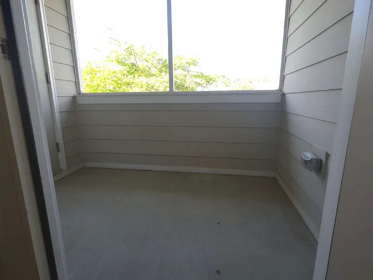 321 Gallery Dr #202 — Photo 16