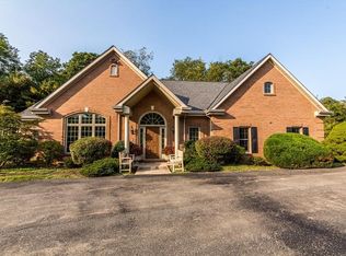 207 Hunt Rd, Pittsburgh, PA 15215