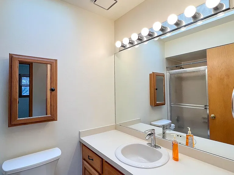 6427 W Dakin St #3 — Photo 13