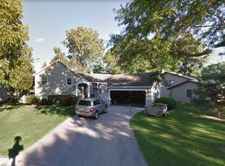 1147 Sand Hill Dr, Green Bay, WI 54313