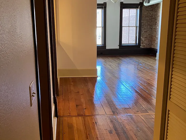 21 Biltmore Ave #203 — Photo 15