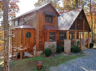 322 Hope Dr, Blue Ridge, GA 30513