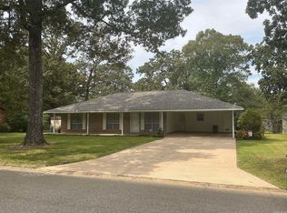 1204 Cypress St, Crossett, AR 71635
