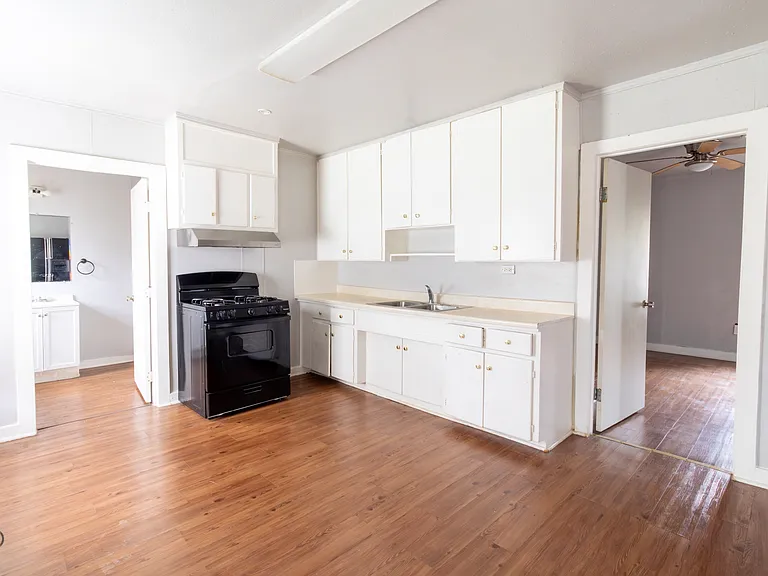 4709 Coronado Ave #2 — Photo 3
