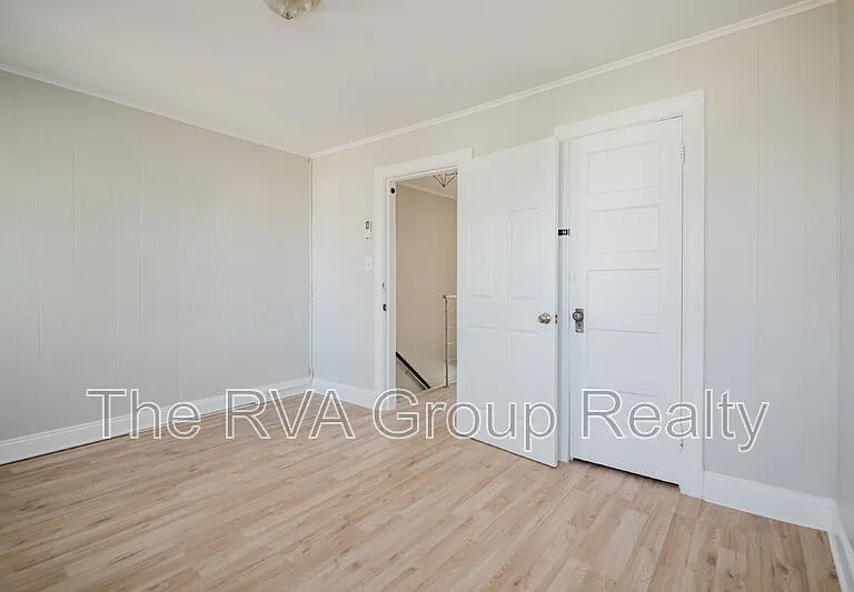 1230 Wallace St — Photo 41