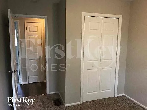 4200 Arlington Dr — Photo 7