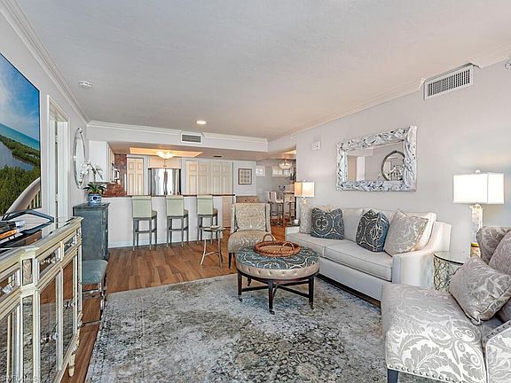 3rd image of 6849 Grenadier BLVD #1803