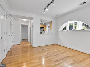 226 5th St SE APT 102, Washington, DC 20003