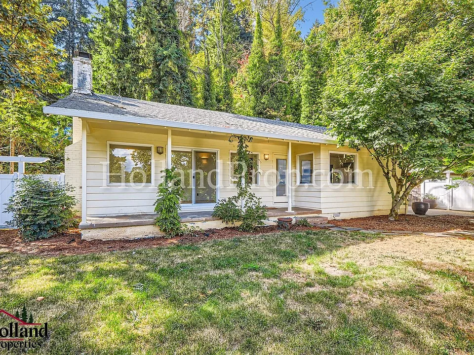 19366 View Dr