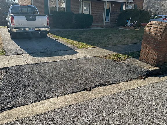 3rd image of 311 Anthony Dr