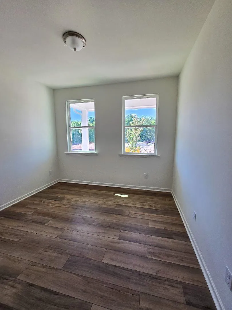 5 bed, 3.0 bath, 2753 sqft, $2,695 — Photo 3