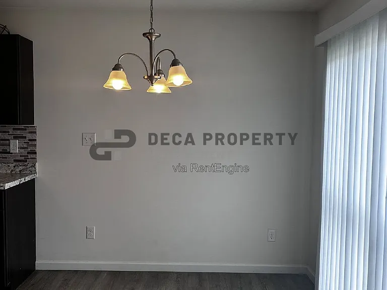 288 Crestfield Ct — Photo 5