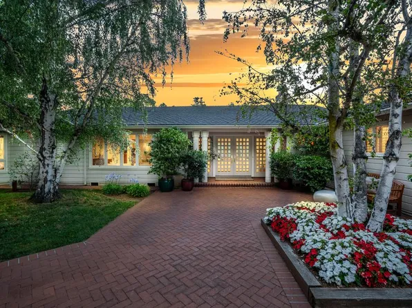 2 Mesa Ct, Atherton, CA 94027