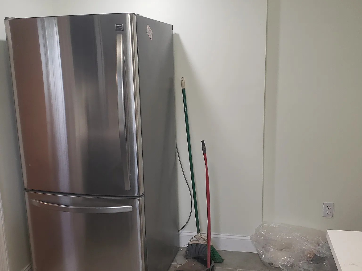 1 bed, 750 sqft, $1,350 — Photo 2