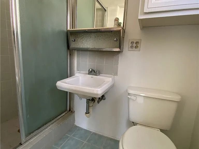 122 E Linda Vista Ave — Photo 14