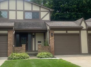 1935 Allenway Ct #1, Rochester Hills, MI 48309