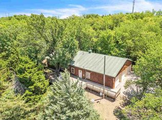 3793 Old River Rd, Ponca City, OK 74604