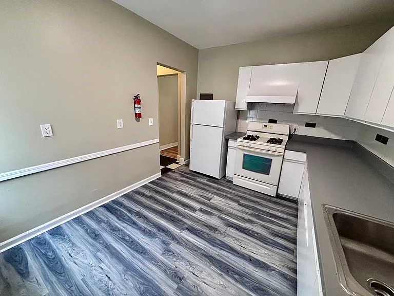 302 Chestnut Ave — Photo 6