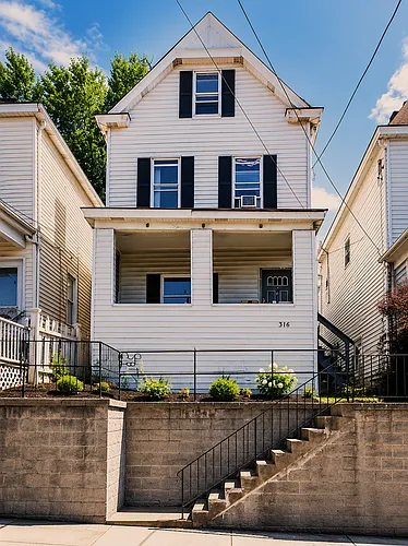 316 Marlow St Photo 1