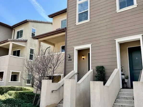 1084 W Baseline Rd, Claremont, CA 91711
