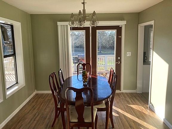Dining room opens to deck
