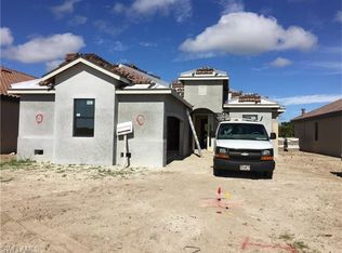 2830 Aviamar Cir, Naples, FL 34114