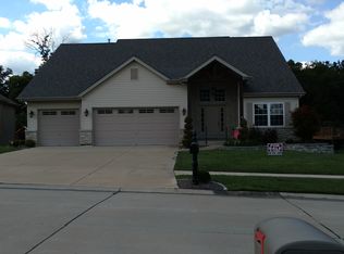 309 Hampton Ridge Dr, Wentzville, MO 63385