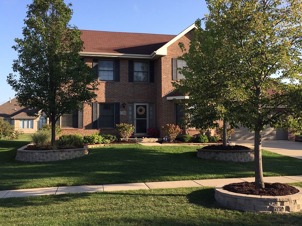 1st image of 1208 S Somerset Ln