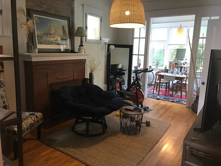 1827 W Evergreen Ave #2 — Photo 10