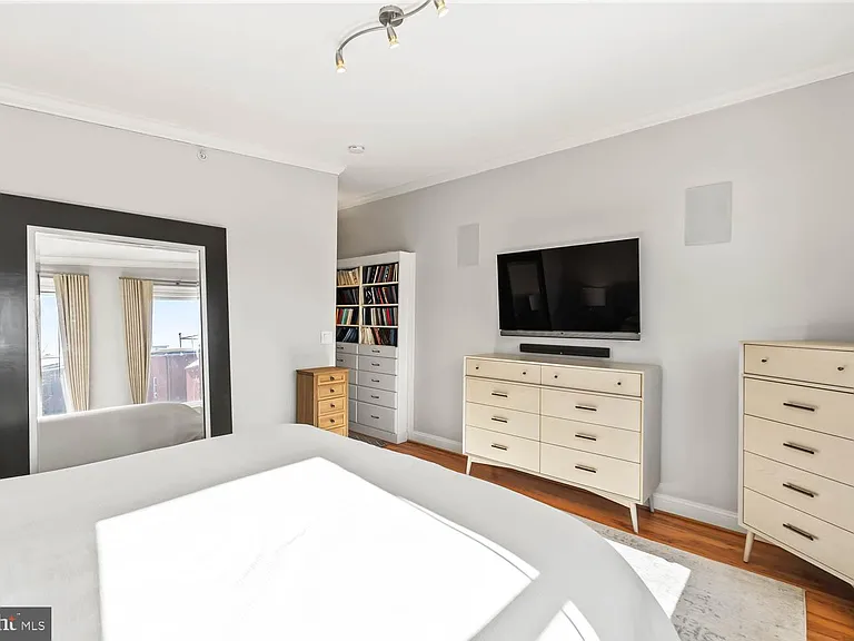 1224 R St NW #2B — Photo 25