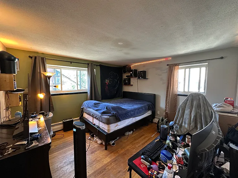 239 Kelton St #49 — Photo 9