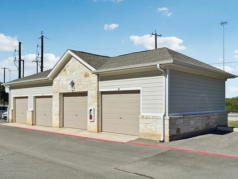 Crosswinds Apartment Homes — Photo 37